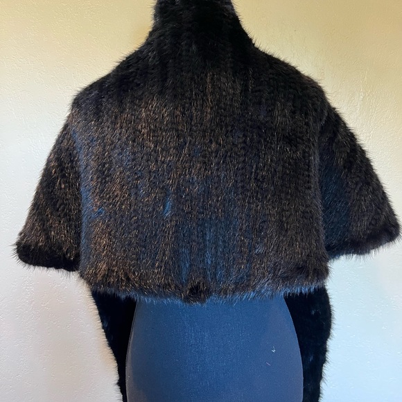 Saks fifth Ave blk mink fur wrap stole cape shrug shawl w/Pockets - Picture 6 of 16